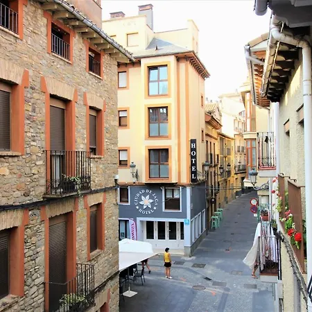 Casa Campanilla Jaca-2